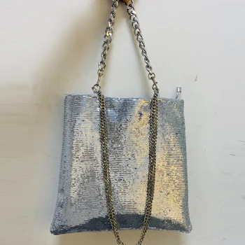 Torba-torba Luksuzne dizajnerske torbe za žene 2023 Novi modni lanac Preko ramena Torbu ispod pazuha Srebrna torbicu sa šljokicama